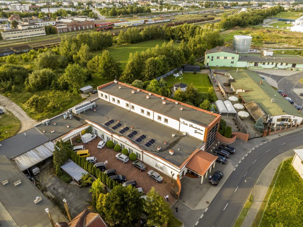 2023-08-26 - lot dronem na slubie Weroniki i Mariusza w Plociczu i Chojnicach_856-topaz-denoise-sharpen wesele w Sali Bankietowej Gastom w Chojnicach