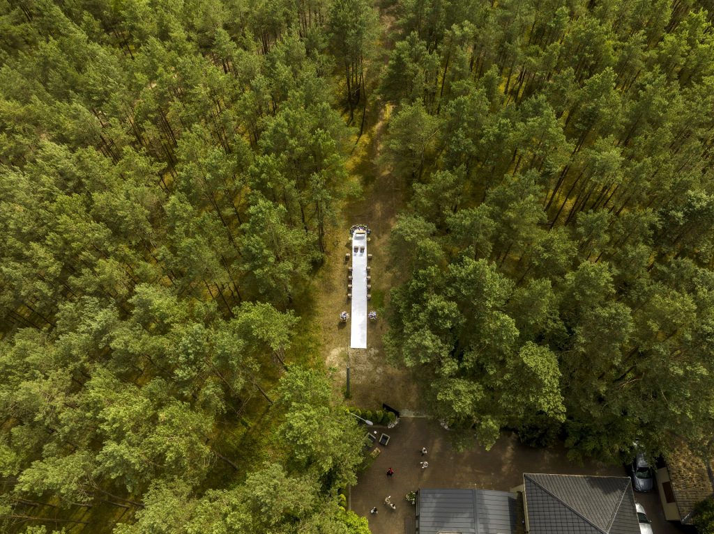 2025-06-28 - lot dronem na slubie nad Dworkiem Milusin w Zielonce_484-topaz-denoise-sharpen ślub cywilny w Dworku Milusin w Zielonce z drona