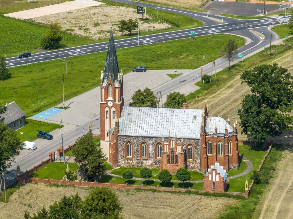2025-08-09 - lot dronem na slubie Natalii i Lukasza w Kowalewie Pomorskim i Chelmzy_001-topaz-denoise-sharpen Marcin Zmysłowski operator drona na wesele