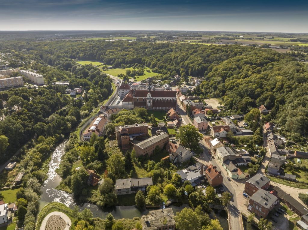 2025-09-27 - lot dronem na slubie Sandry i Patryka w Koronowie i Swiekatowie_193-topaz-denoise-sharpen kamerzysta z dronem na ślub i wesele z Koronowa